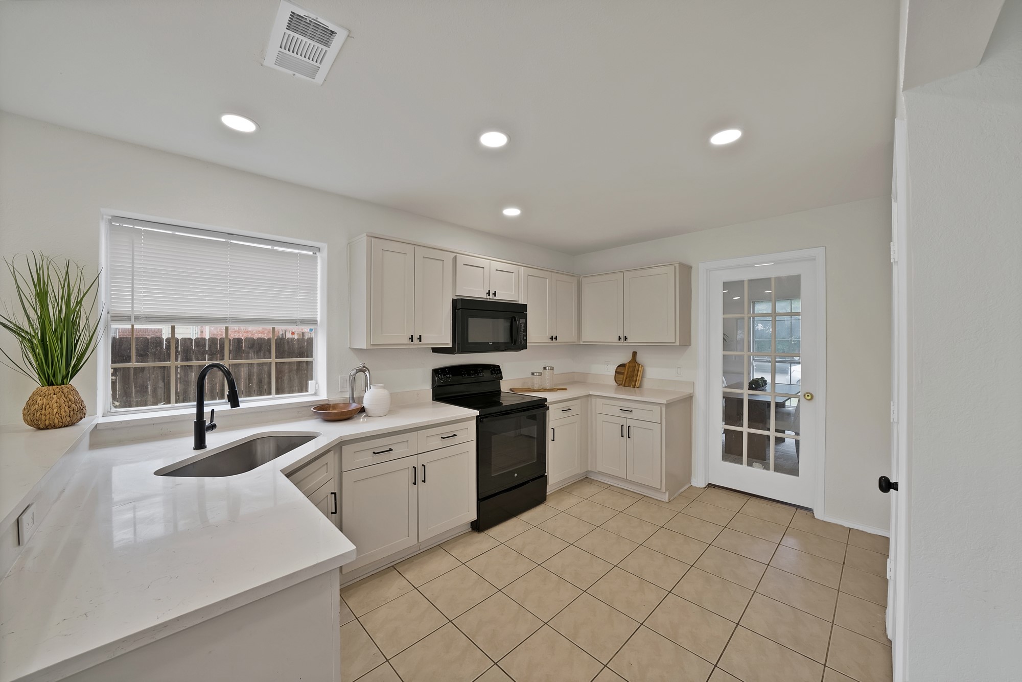 7548 Meadow Creek Drive Fort Worth TX 76123