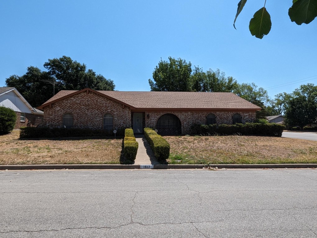 1617 Meadow Lane Terrace Fort Worth TX 76112
