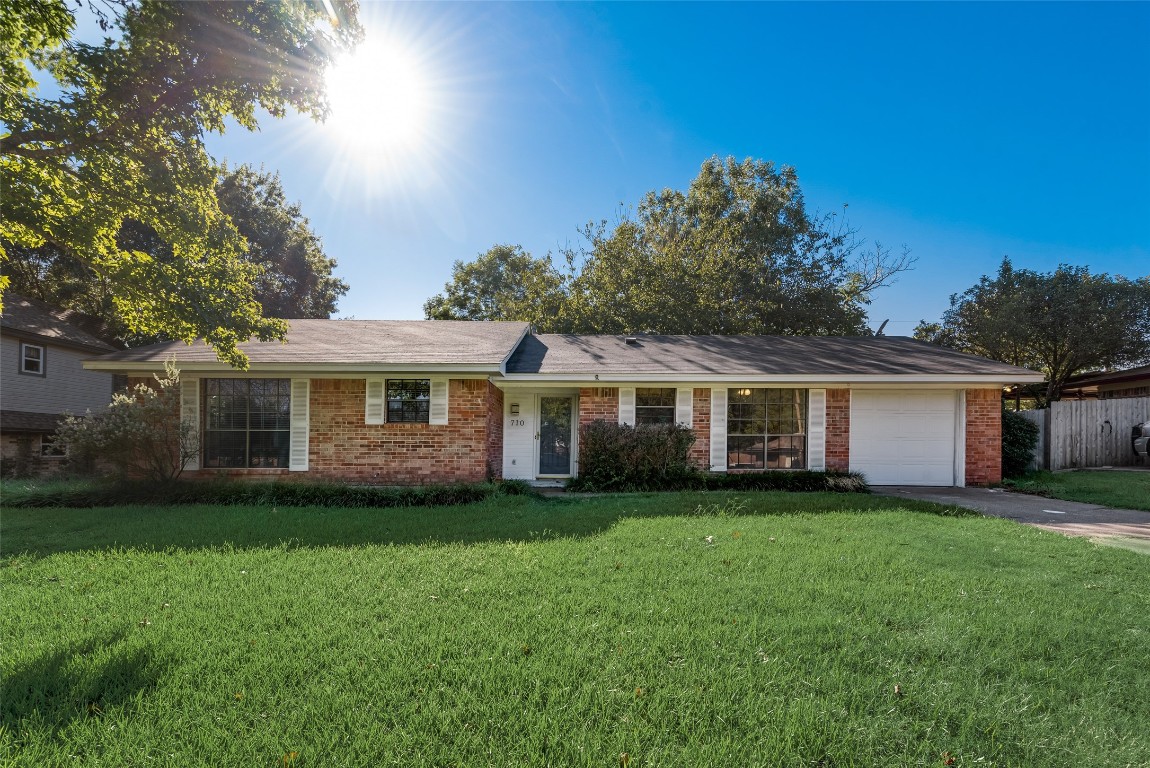 710 Adams Drive Crandall TX 75114