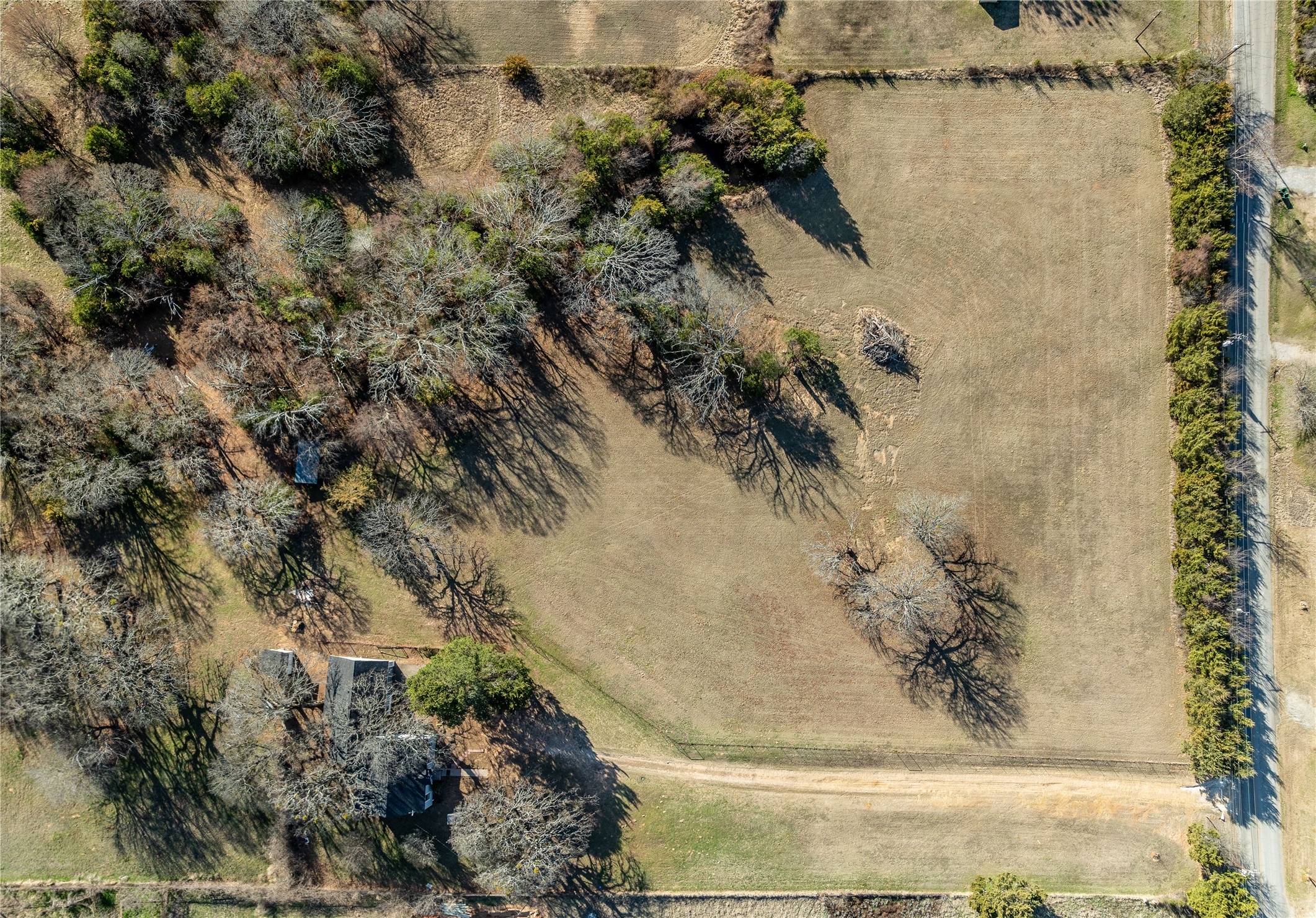1912 E Texas Street Denison TX 75021