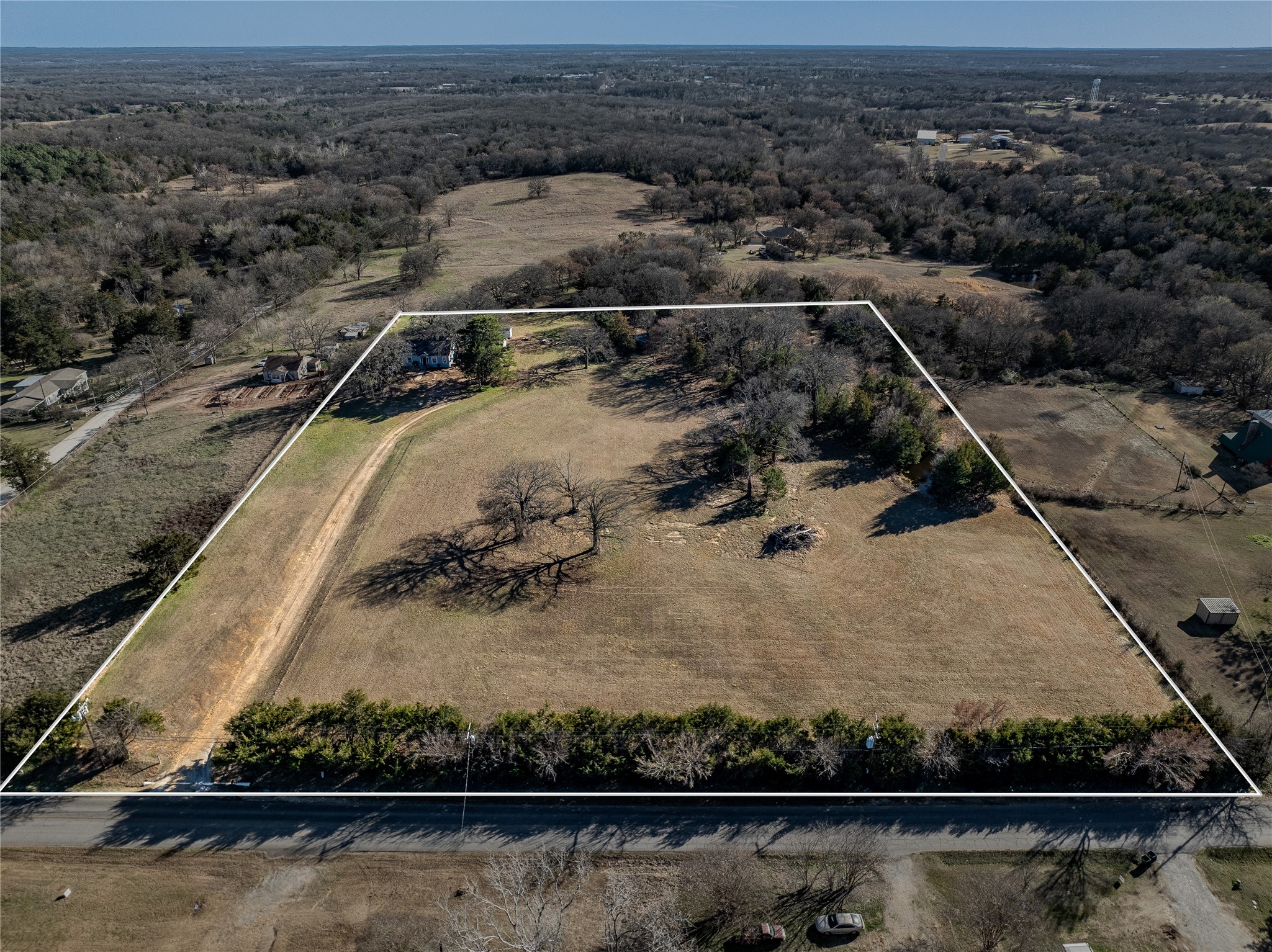 1912 E Texas Street Denison TX 75021