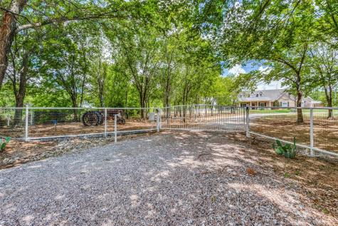 633 Mcconnell Road Gunter TX 75058