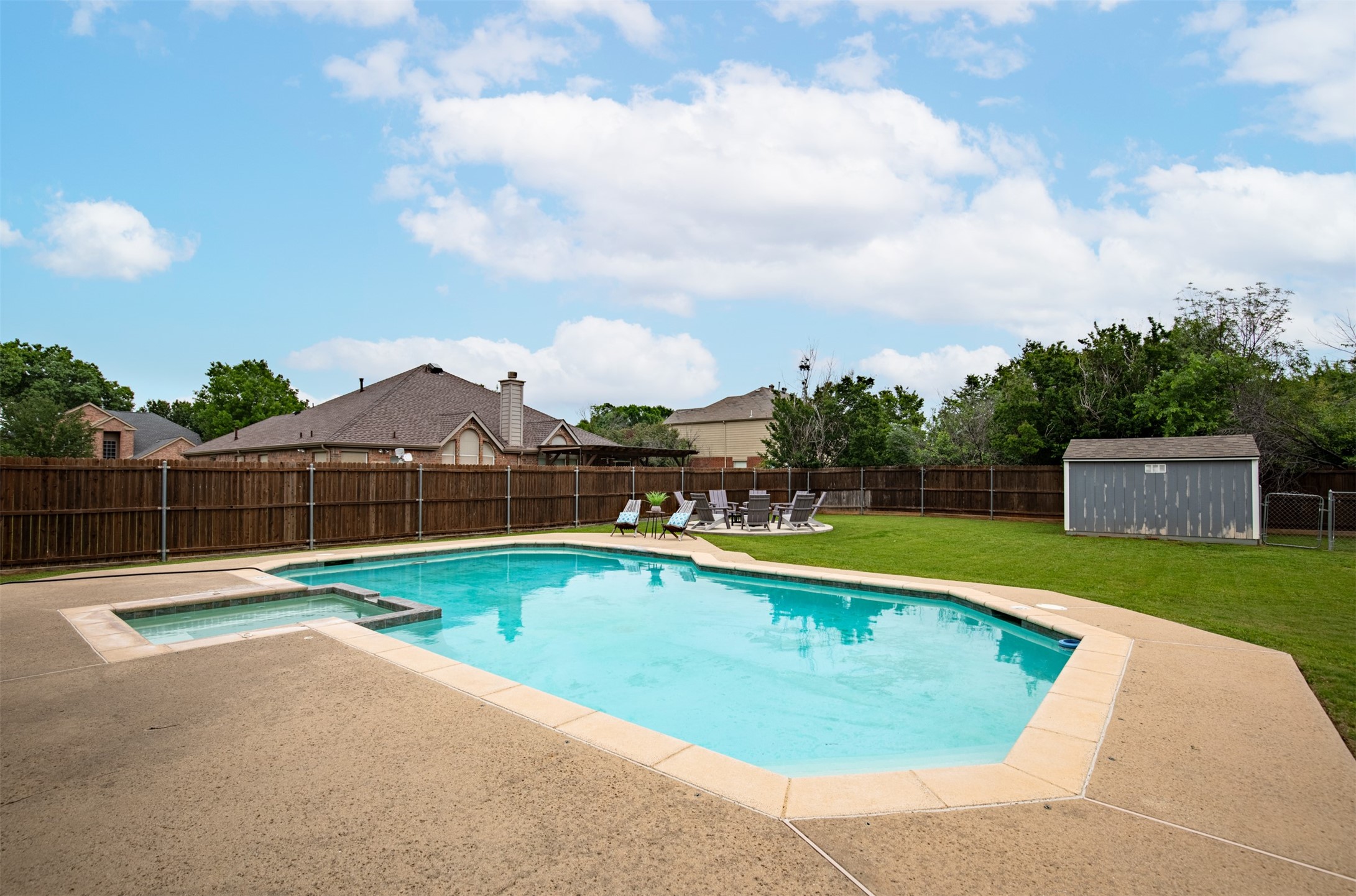 702 River Oak Way Lake Dallas TX 75065