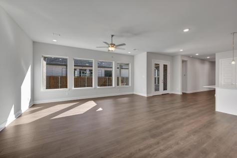 2075 Emerald Grove Drive Arlington TX 76005