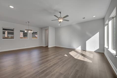 2075 Emerald Grove Drive Arlington TX 76005