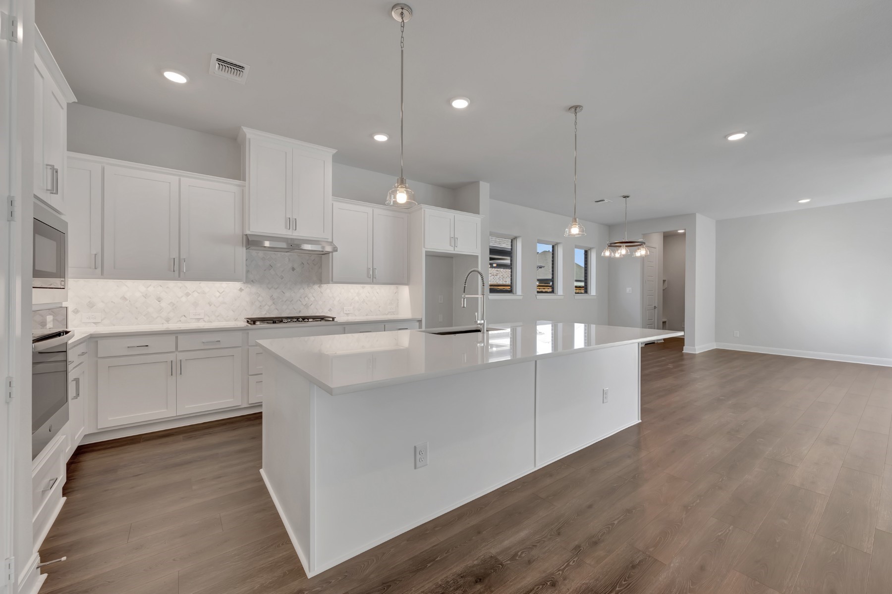 2075 Emerald Grove Drive Arlington TX 76005
