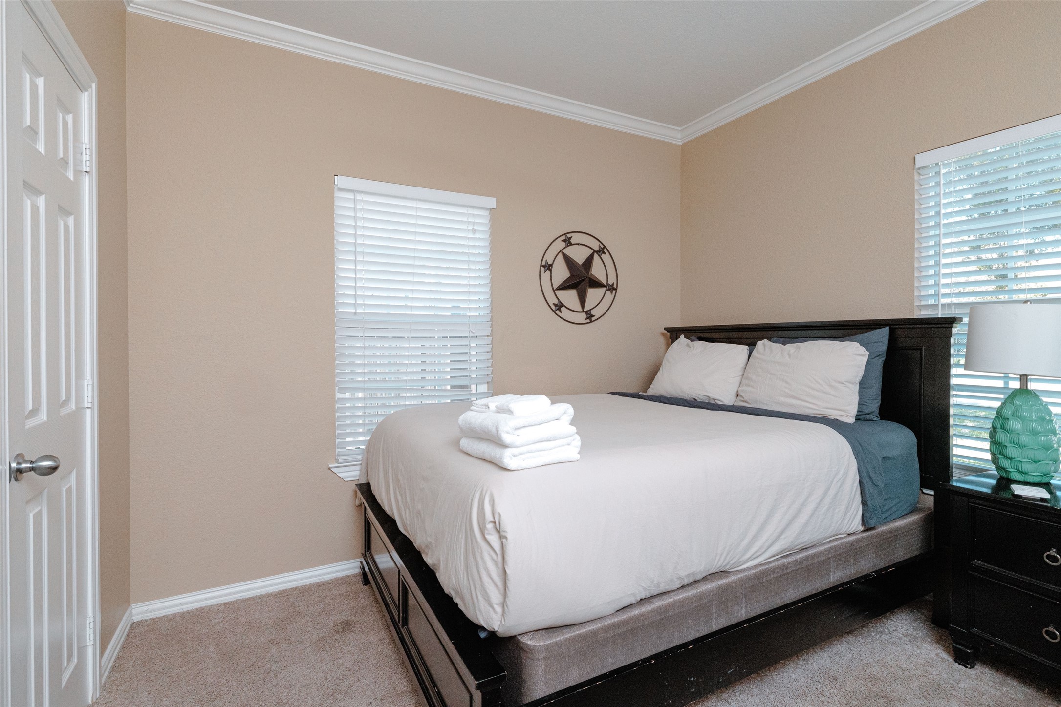3014 Falls Drive Dallas TX 75211