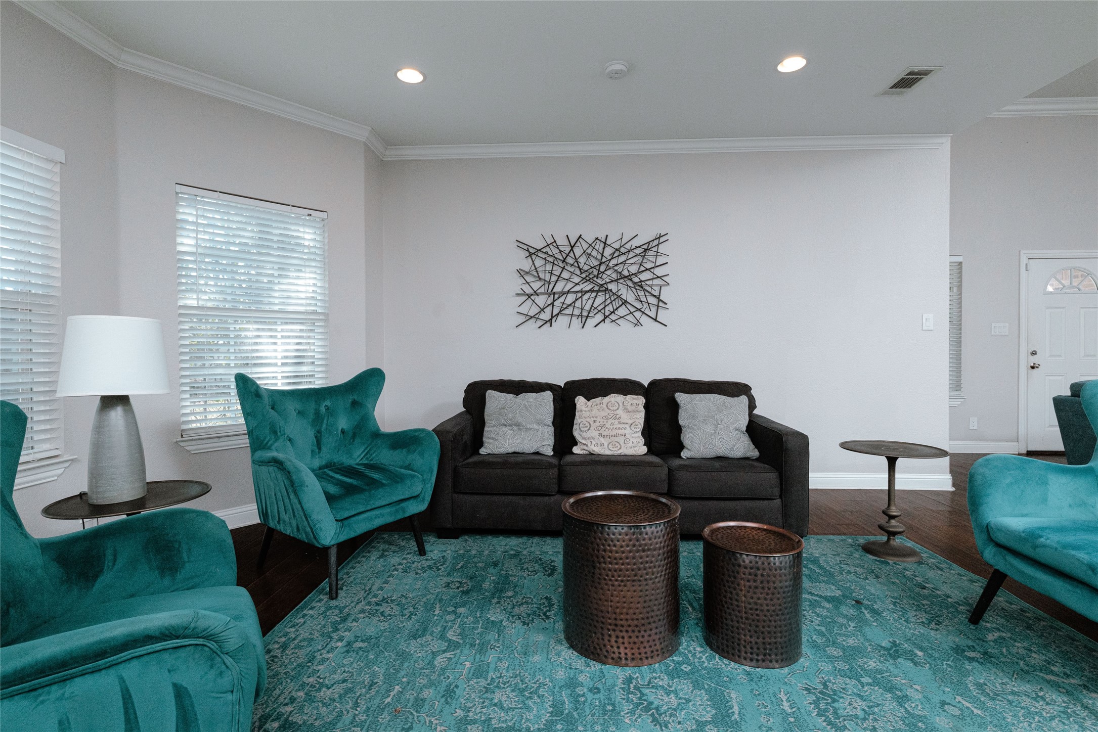 3014 Falls Drive Dallas TX 75211