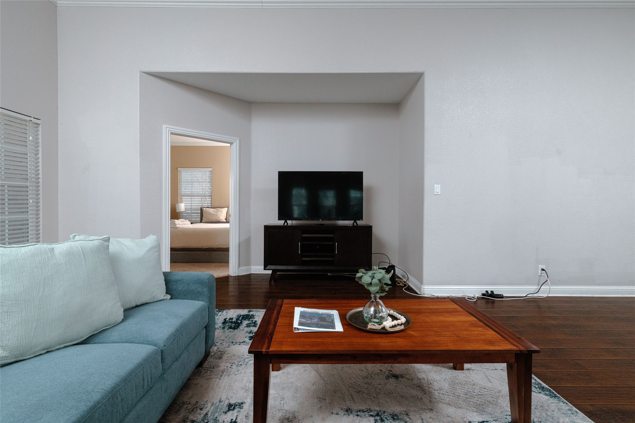 3014 Falls Drive Dallas TX 75211