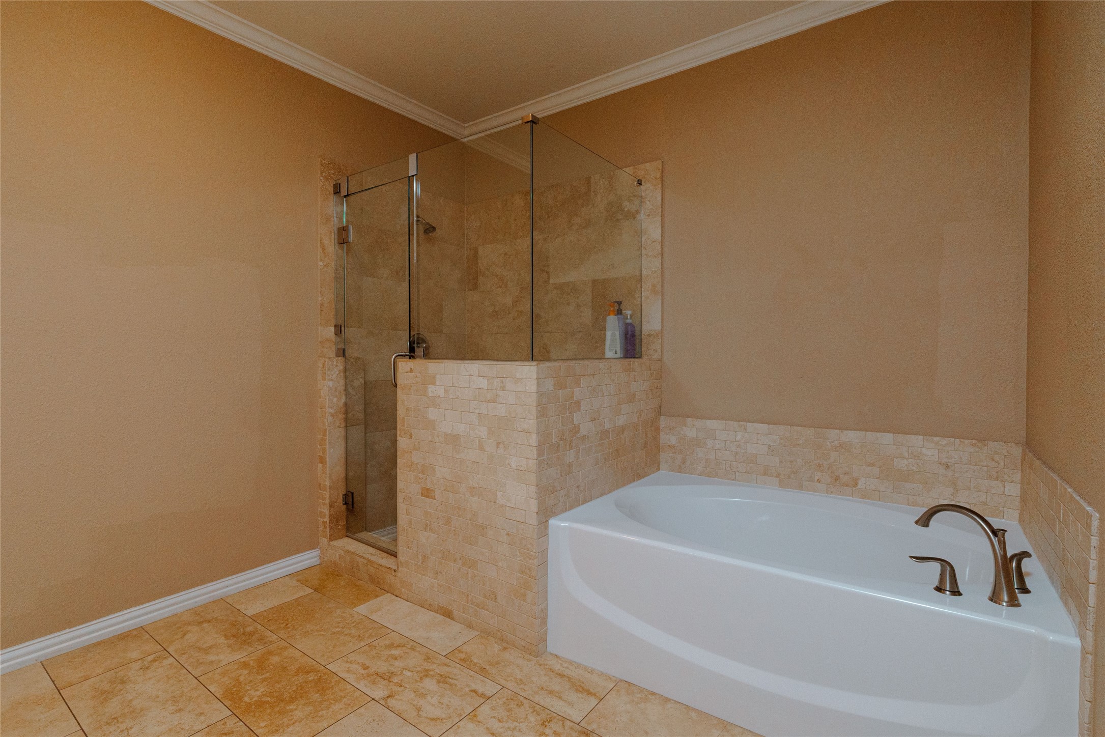 3014 Falls Drive Dallas TX 75211