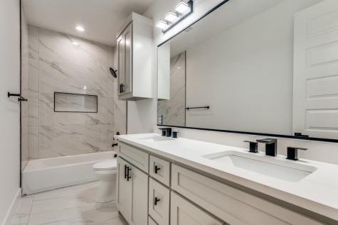 1700 Carriage Creek Drive Desoto TX 75115