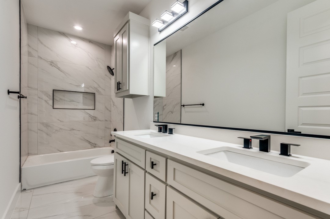 1700 Carriage Creek Drive Desoto TX 75115