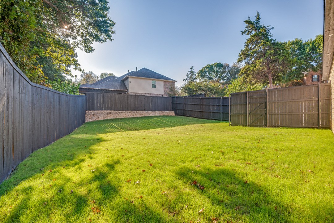 1700 Carriage Creek Drive Desoto TX 75115