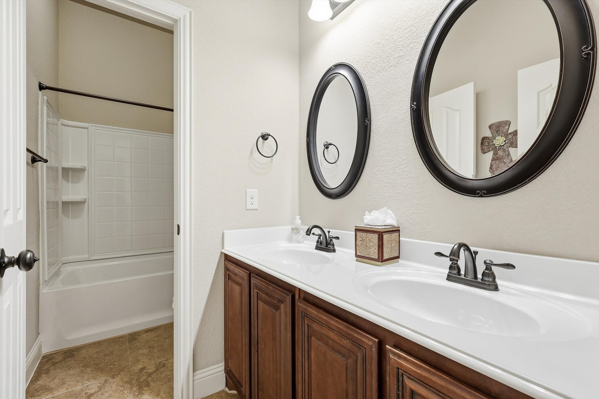 4204 Cobblestone Circle Mansfield TX 76063