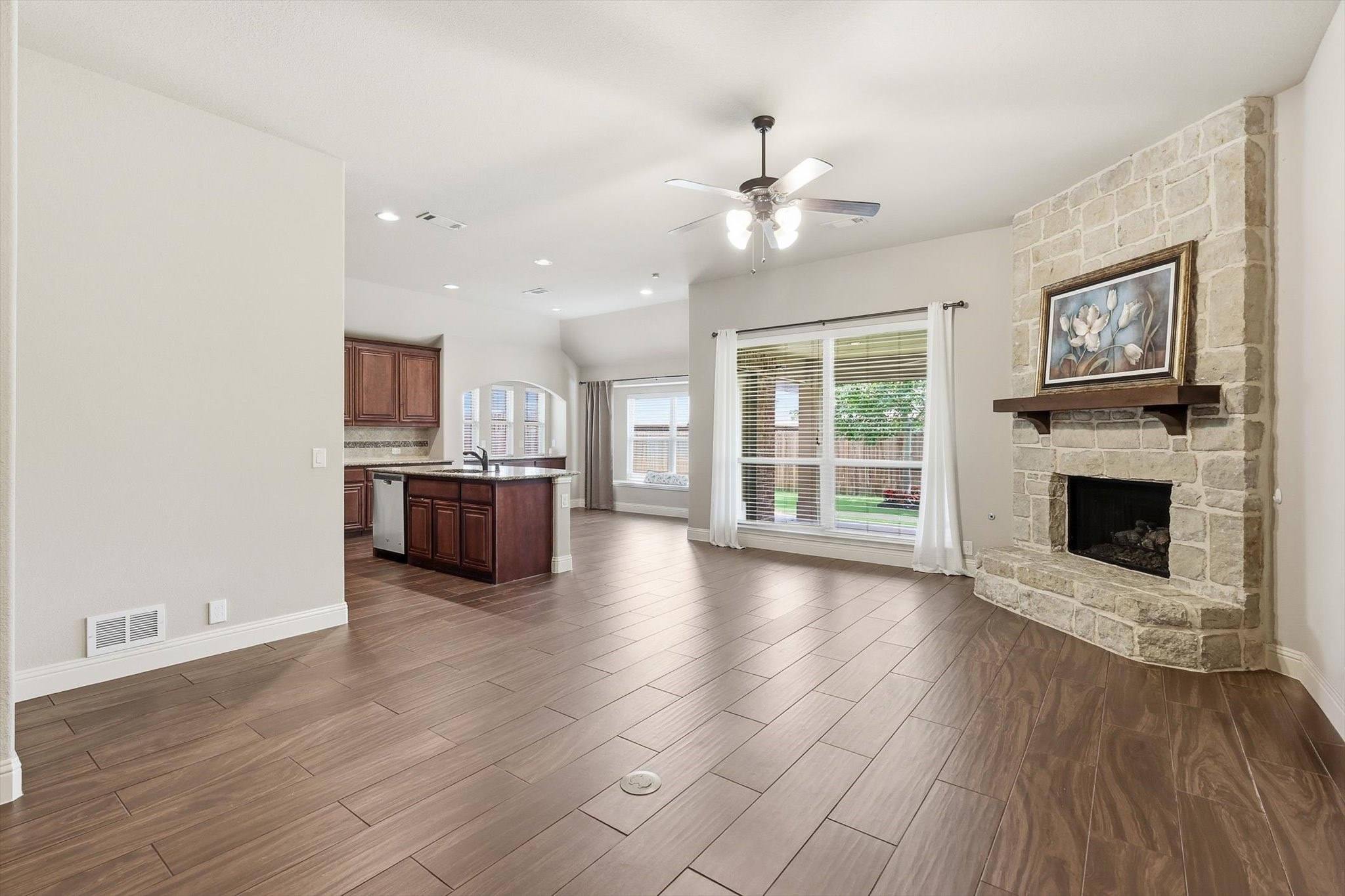 4204 Cobblestone Circle Mansfield TX 76063