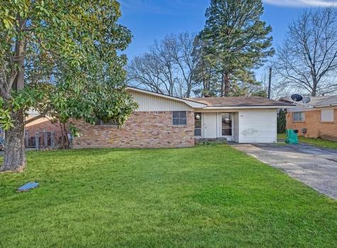504 Redwater Road Wake Village TX 75501