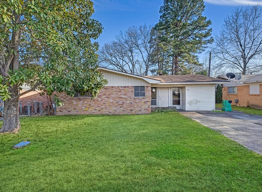 504 Redwater Road Wake Village TX 75501