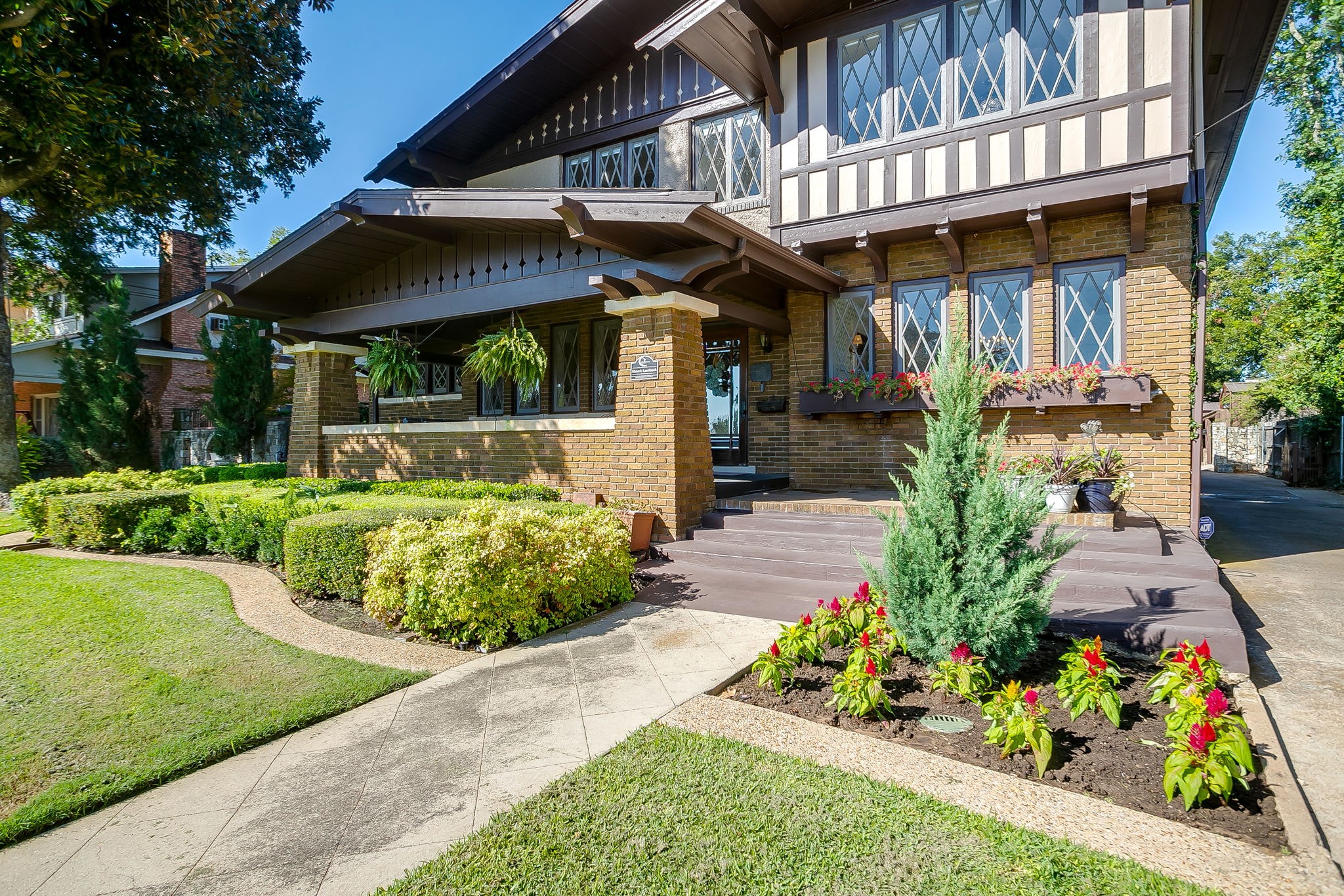 306 Prairie Avenue Cleburne TX 76033