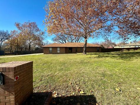 4815 Theresa Drive Denison TX 75020