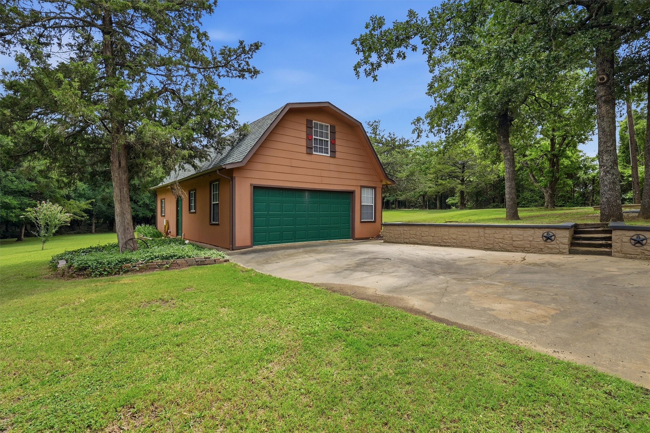 570 Roy Ayres Road Bells TX 75414