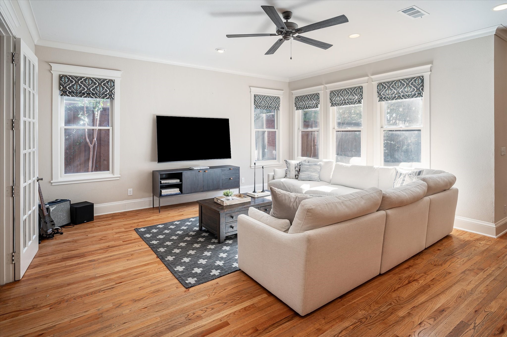 5704 Morningside Avenue Dallas TX 75206