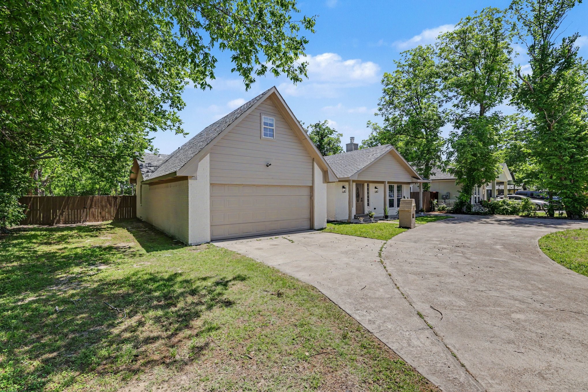 307 Dixon Street Terrell TX 75160