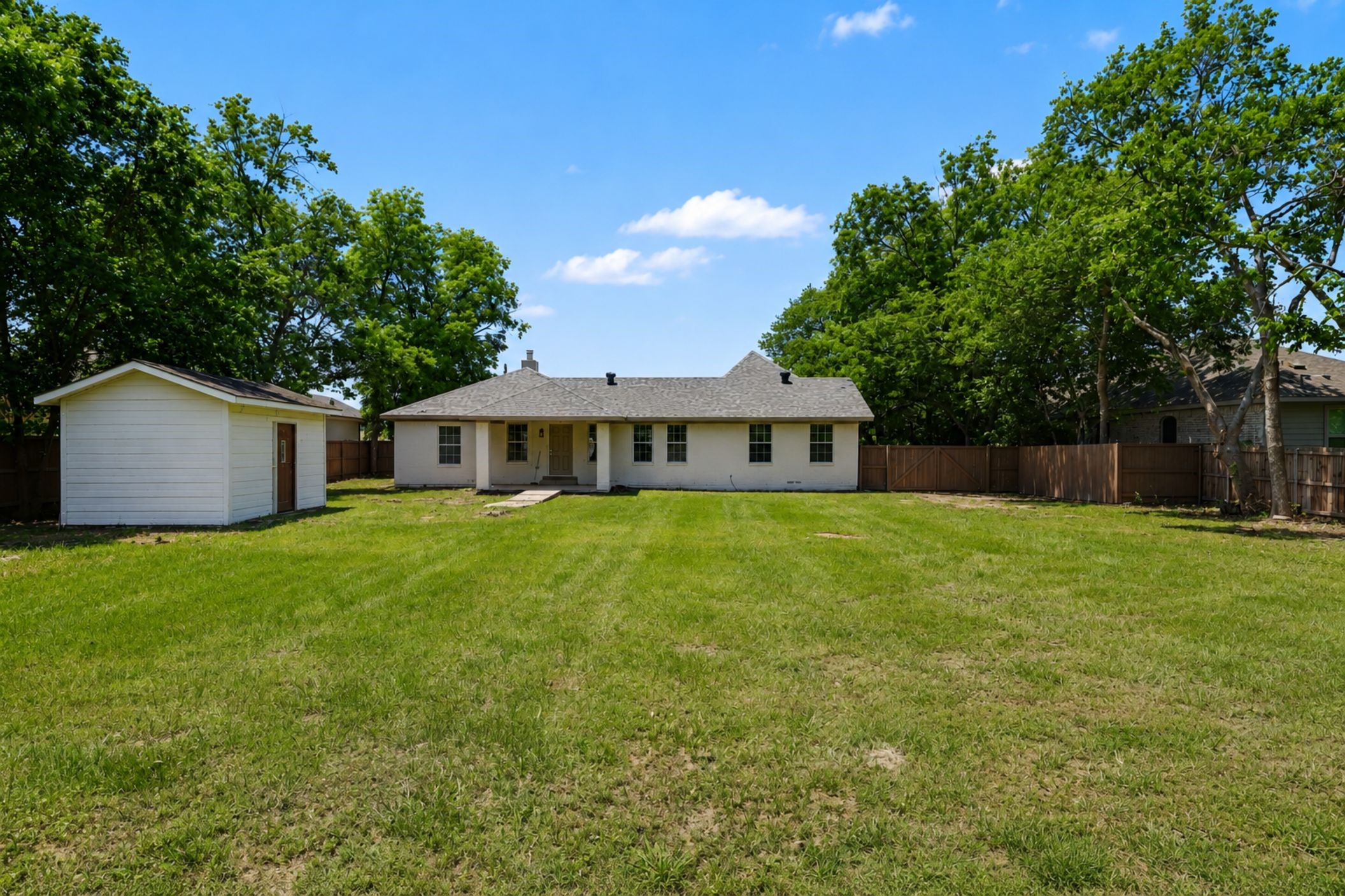 307 Dixon Street Terrell TX 75160
