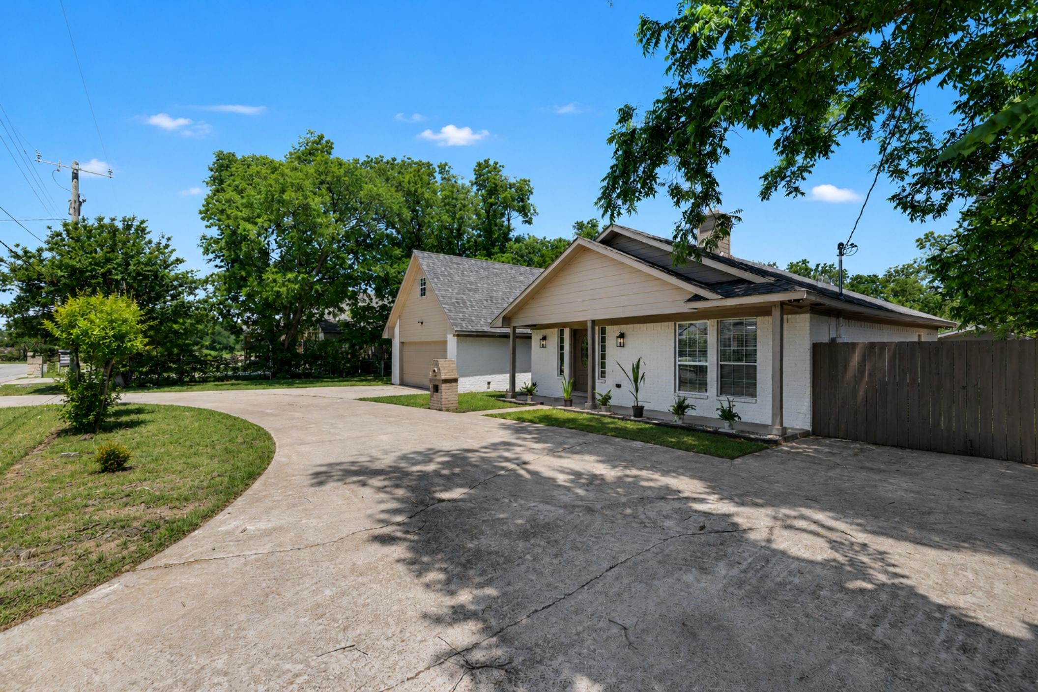 307 Dixon Street Terrell TX 75160