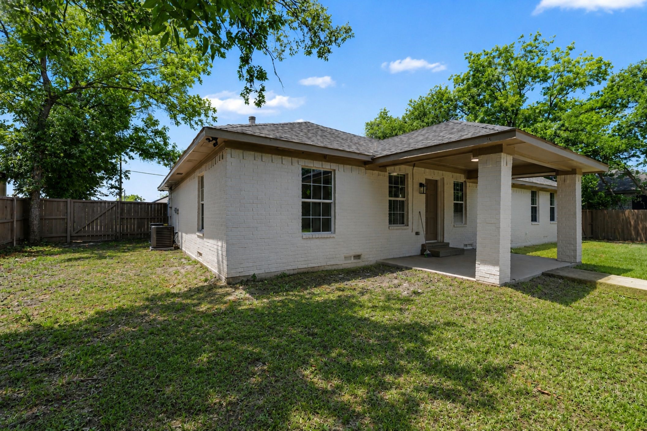 307 Dixon Street Terrell TX 75160