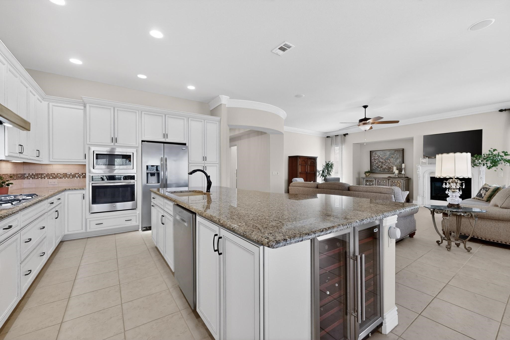 9404 Crestview Drive Denton TX 76207