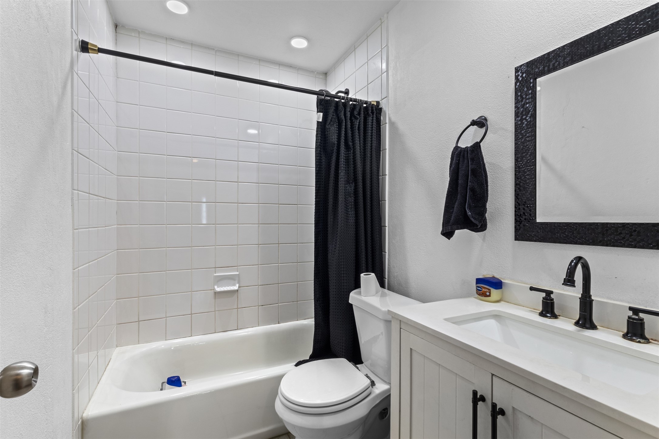 2009 Red Oak Drive Irving TX 75060