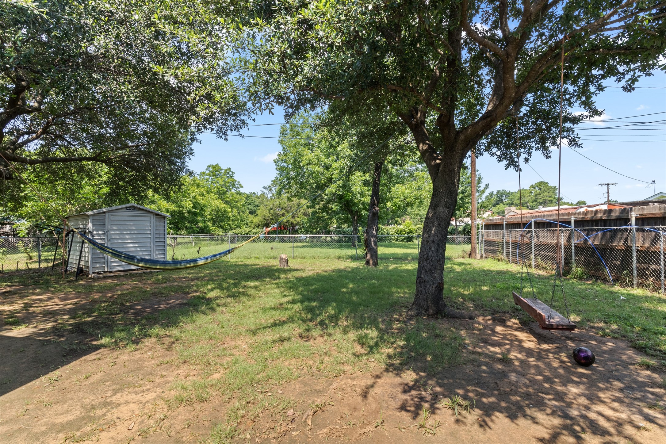2009 Red Oak Drive Irving TX 75060