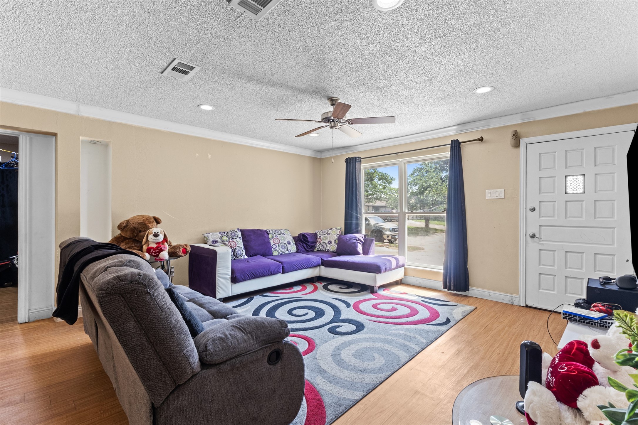 2009 Red Oak Drive Irving TX 75060