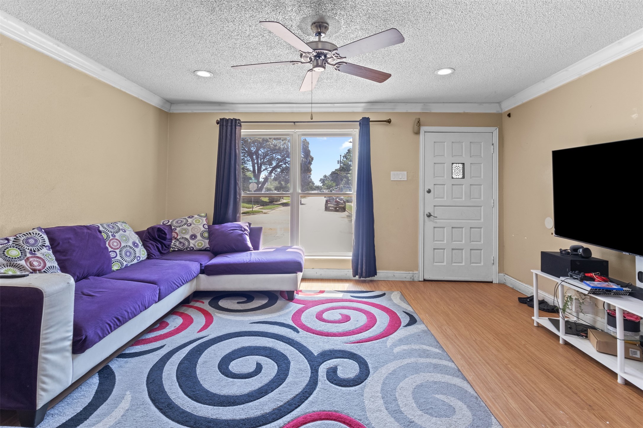 2009 Red Oak Drive Irving TX 75060