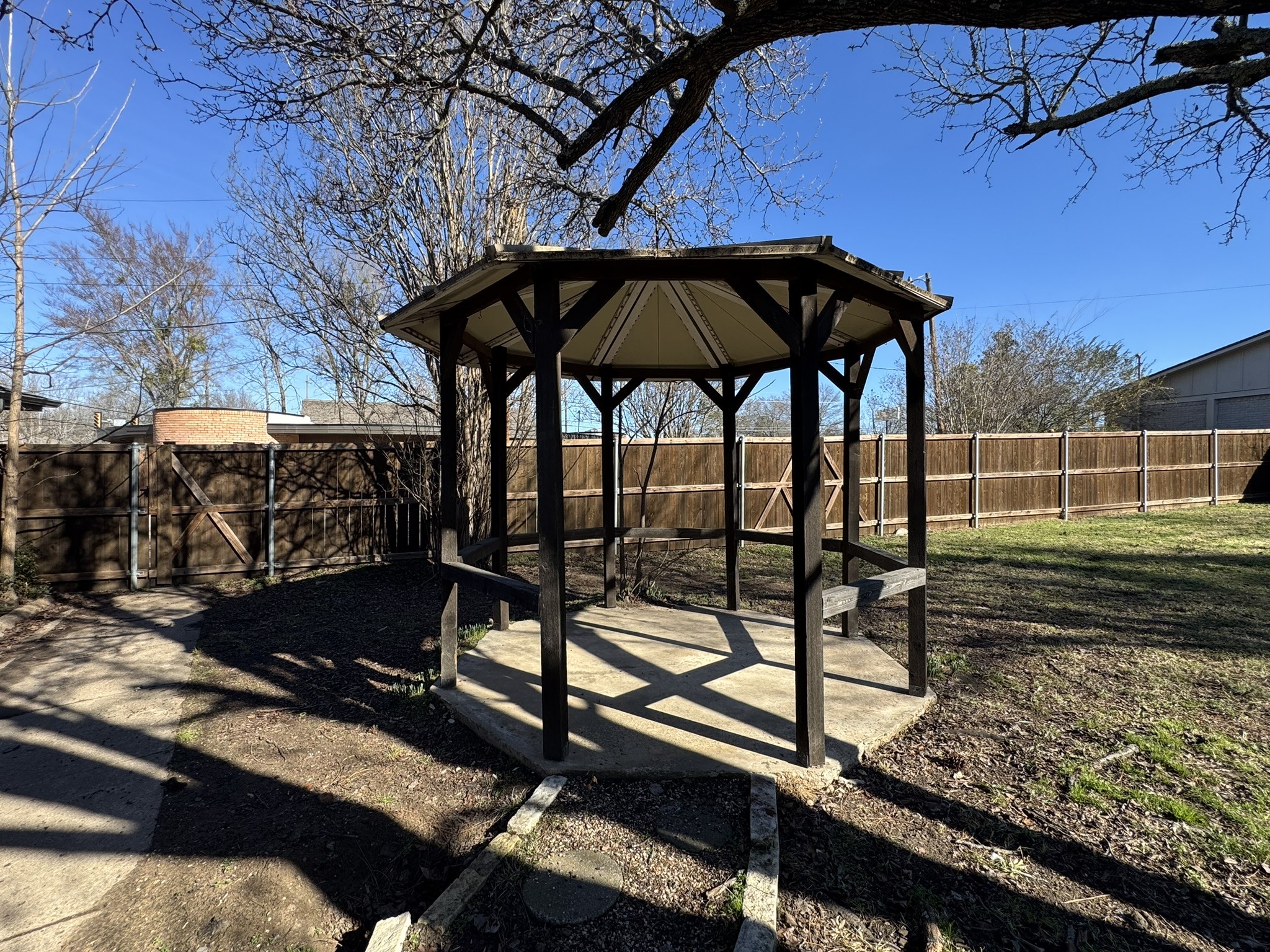 55 SE 31st Street Paris TX 75460