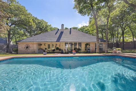 112 Winding Oak Lane N Burleson TX 76028