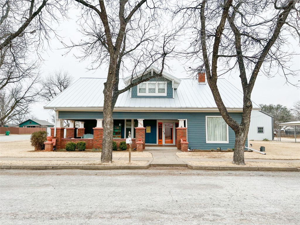 208 S Foley Street Seymour TX 76380