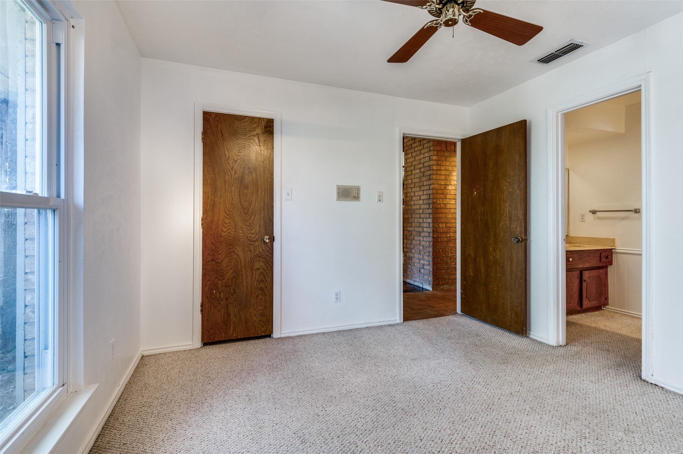 110 Hackberry Drive Oak Leaf TX 75154