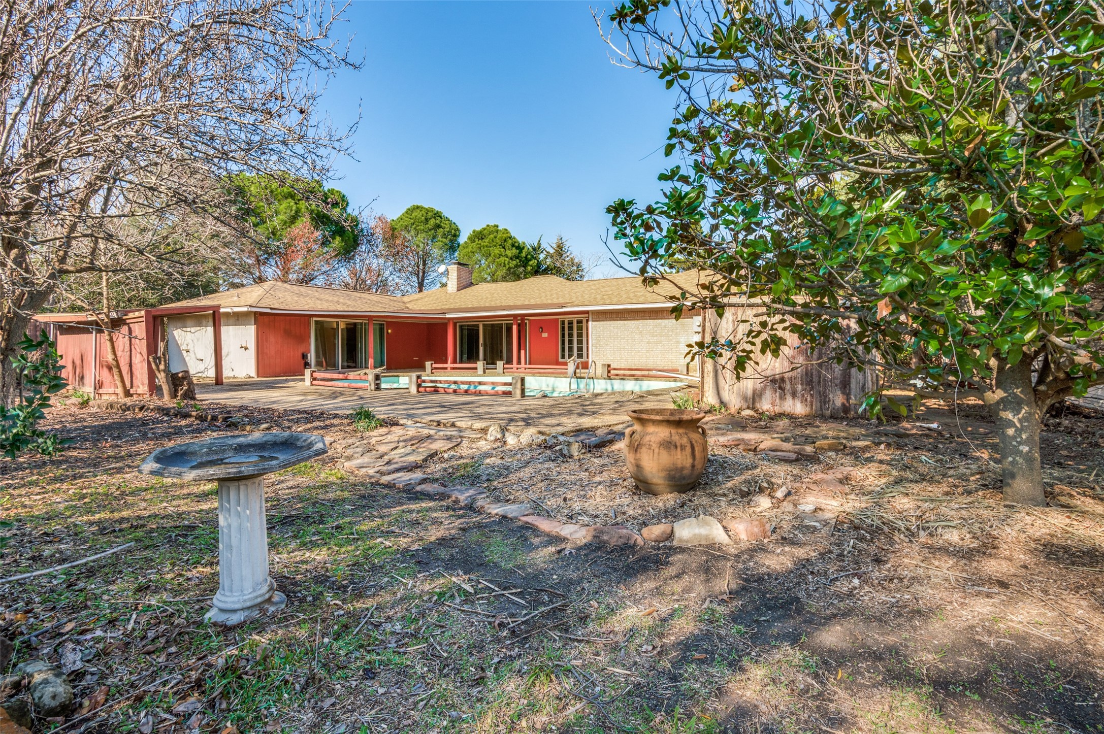 110 Hackberry Drive Oak Leaf TX 75154