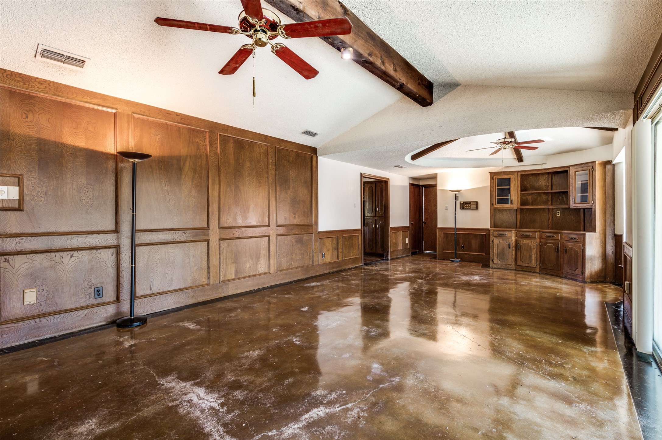 110 Hackberry Drive Oak Leaf TX 75154
