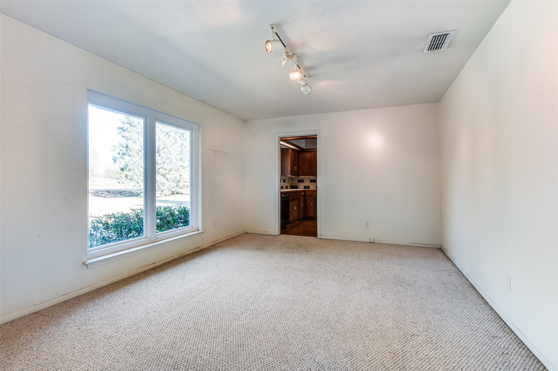 110 Hackberry Drive Oak Leaf TX 75154