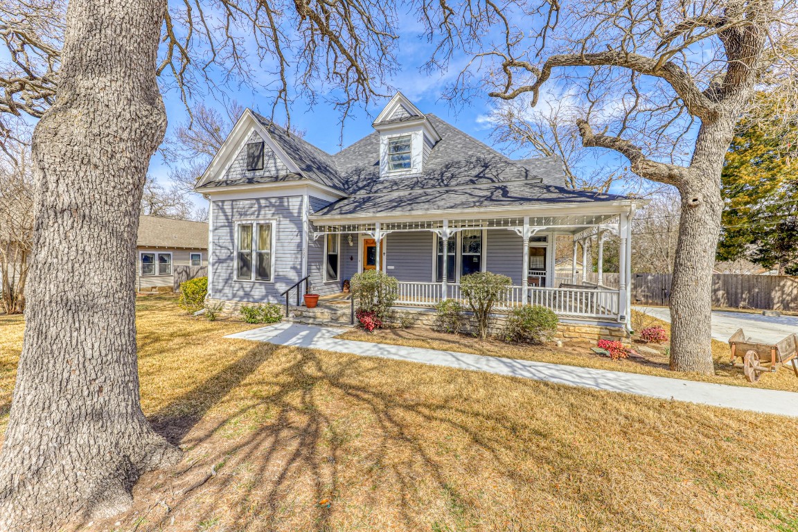 207 E Josephine Street Weatherford TX 76086