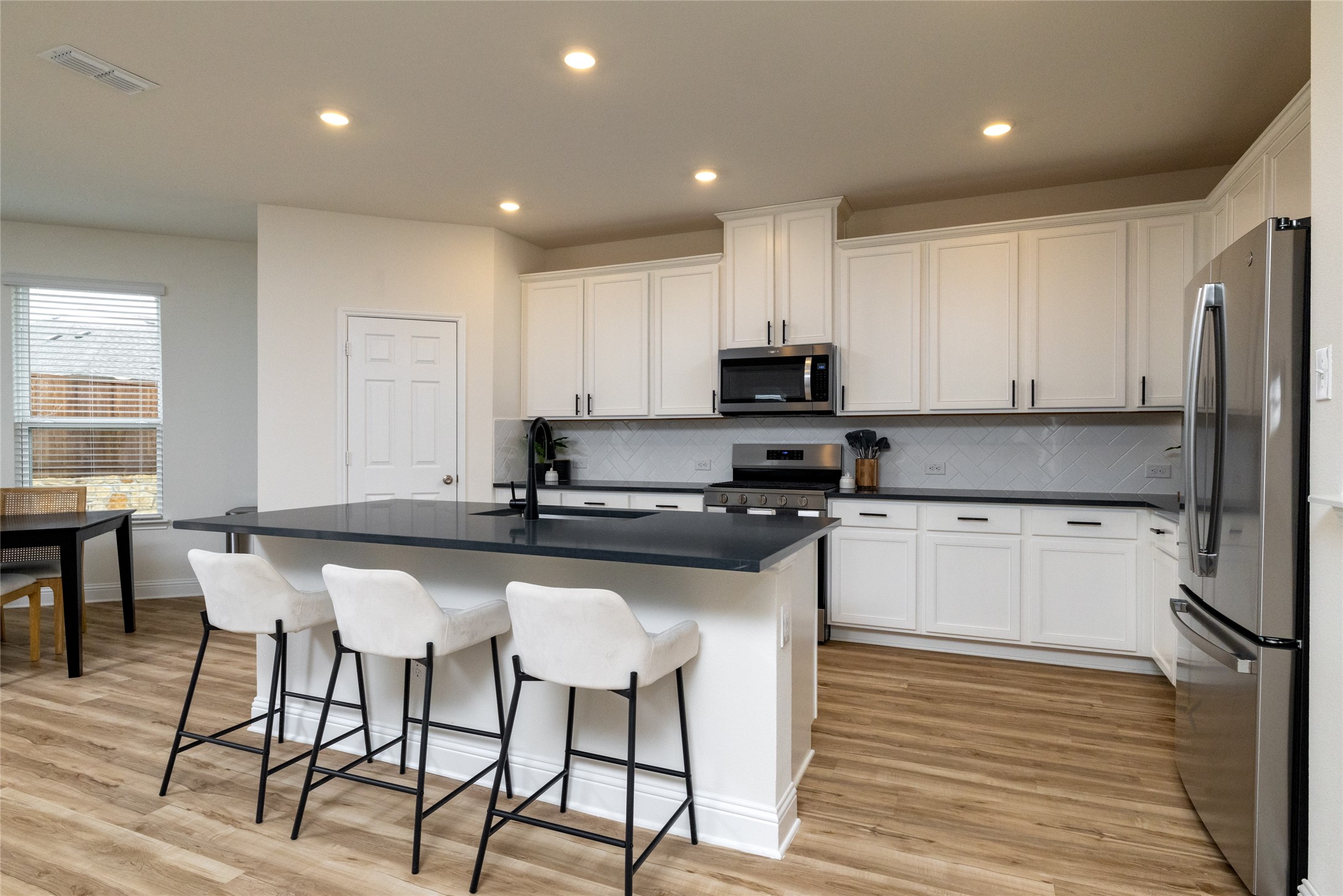 212 Colvin Lane Justin TX 76247
