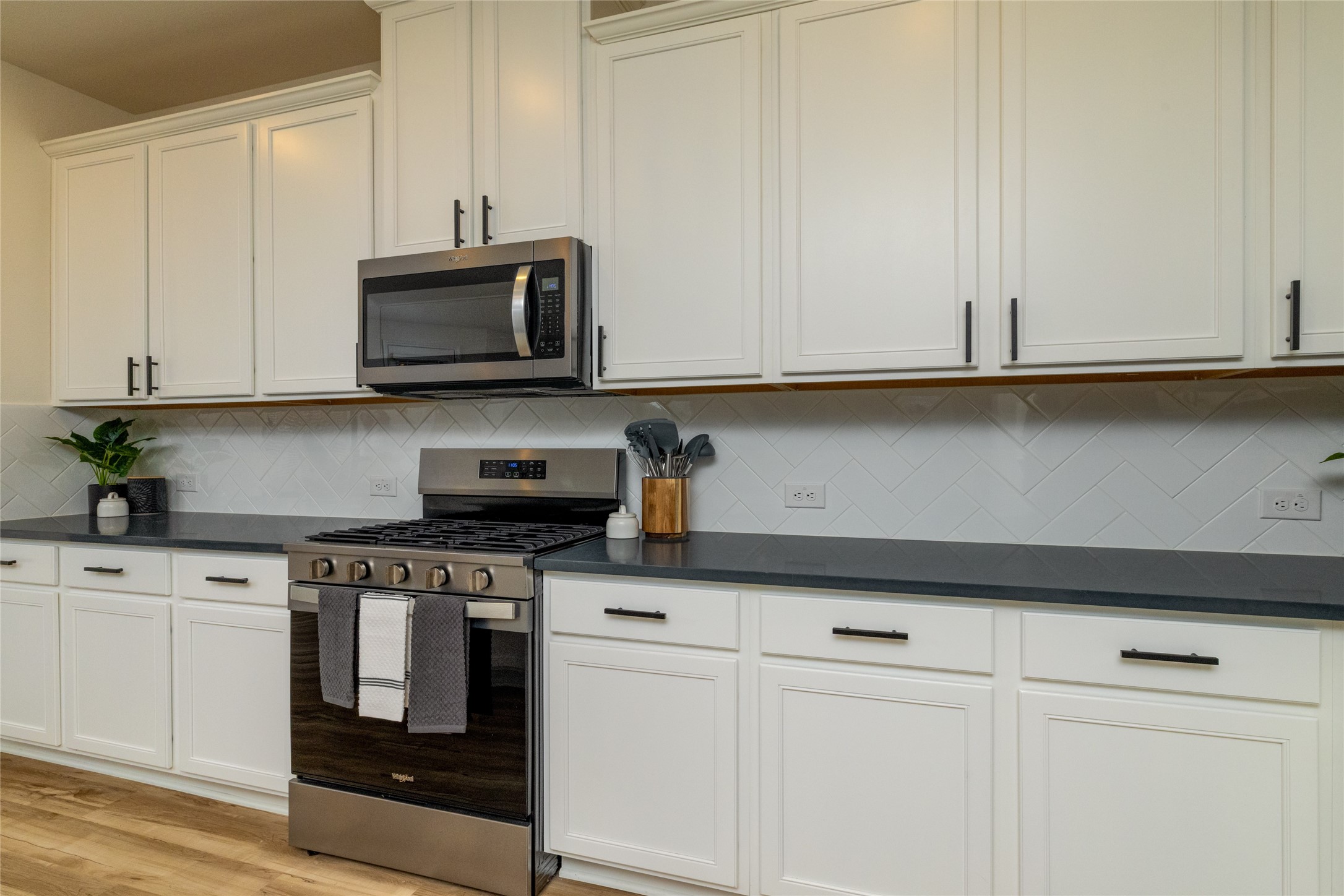 212 Colvin Lane Justin TX 76247