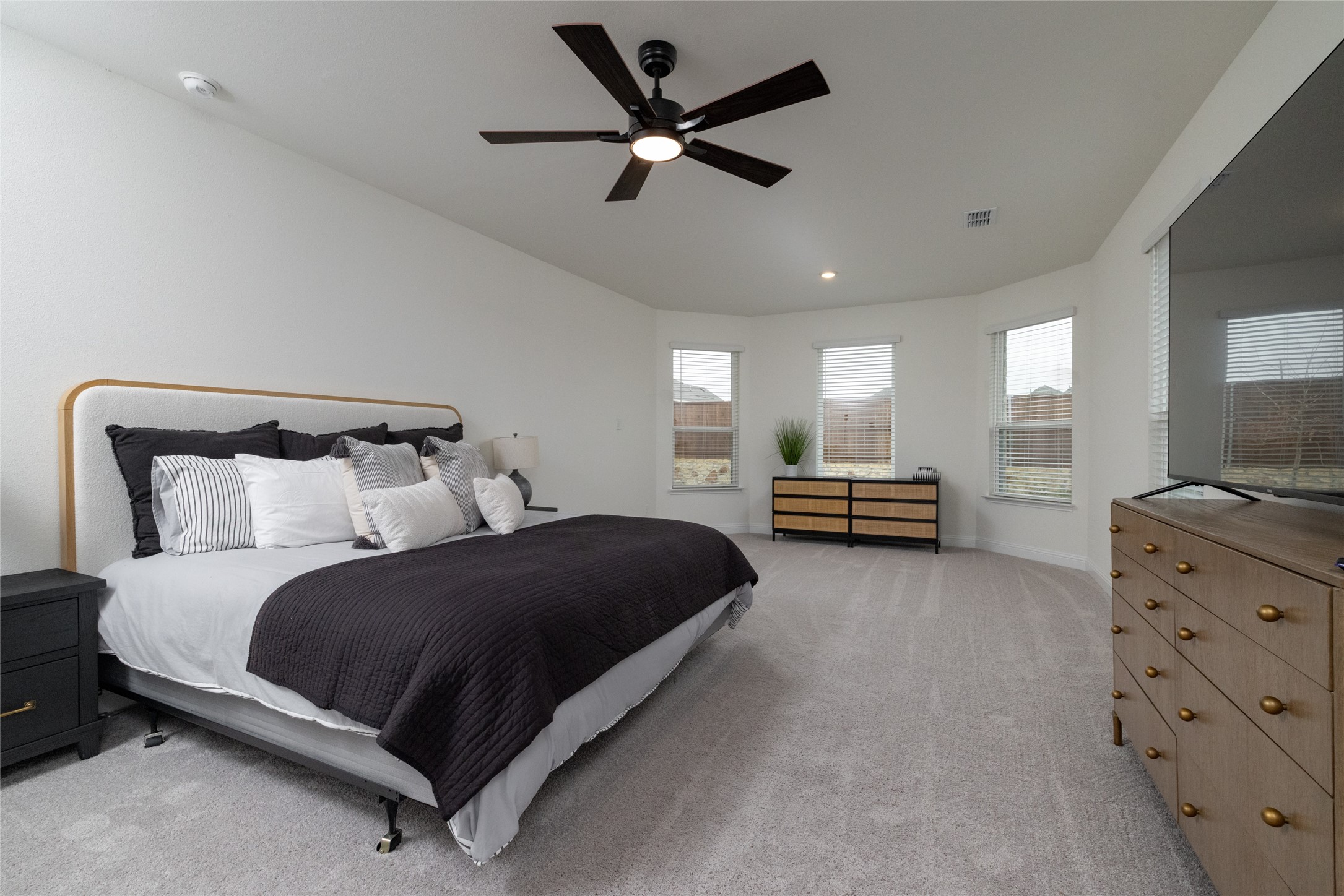 212 Colvin Lane Justin TX 76247