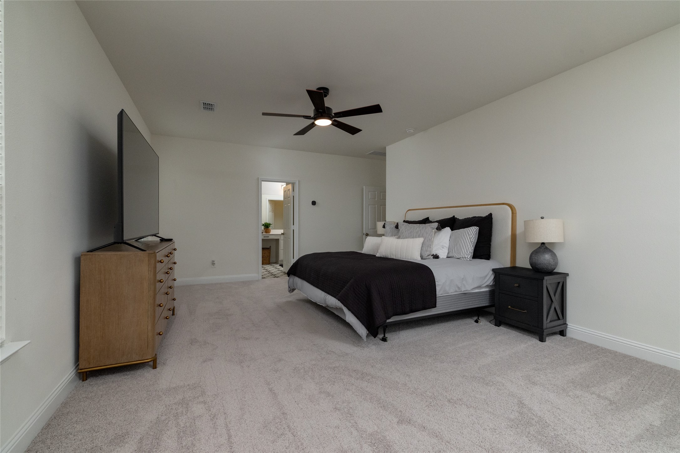 212 Colvin Lane Justin TX 76247
