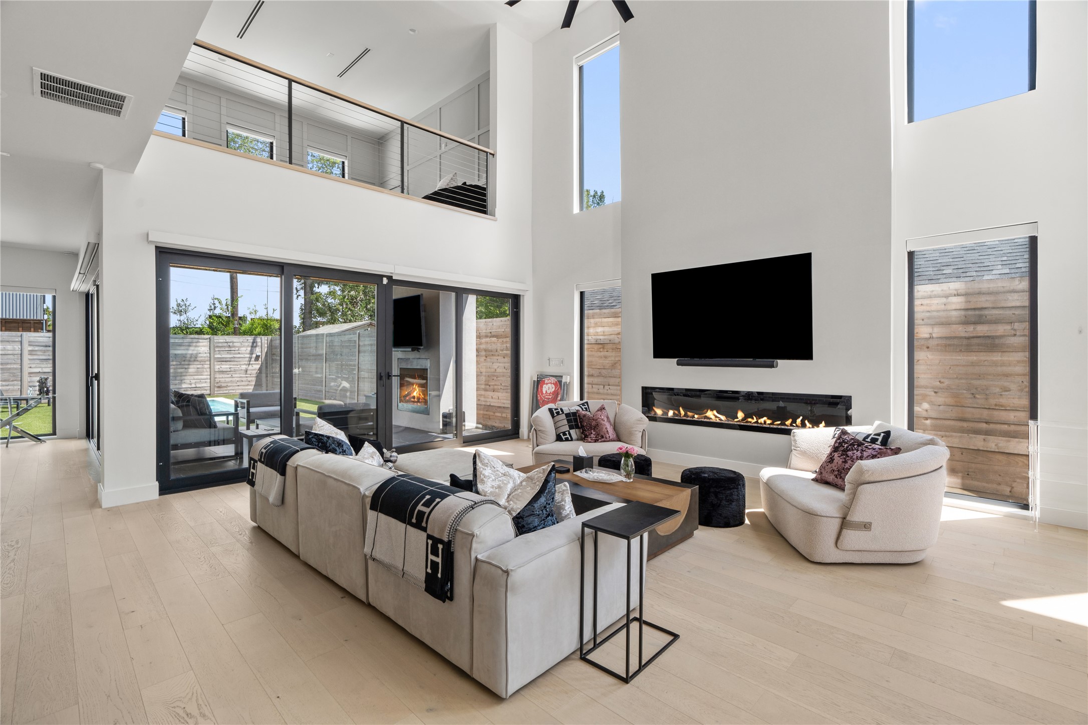 1844 Mcmillan Avenue Dallas TX 75206