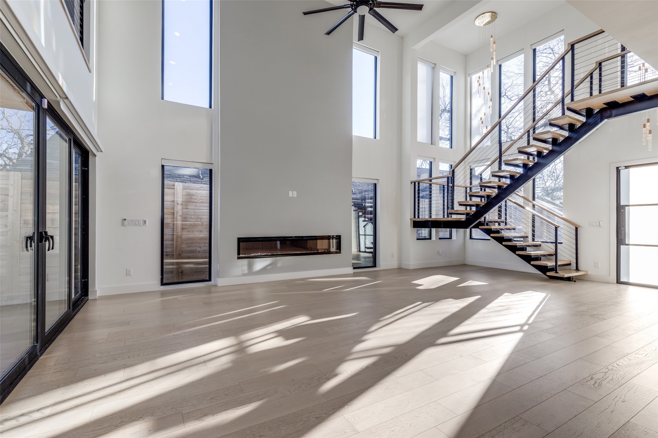 1844 Mcmillan Avenue Dallas TX 75206