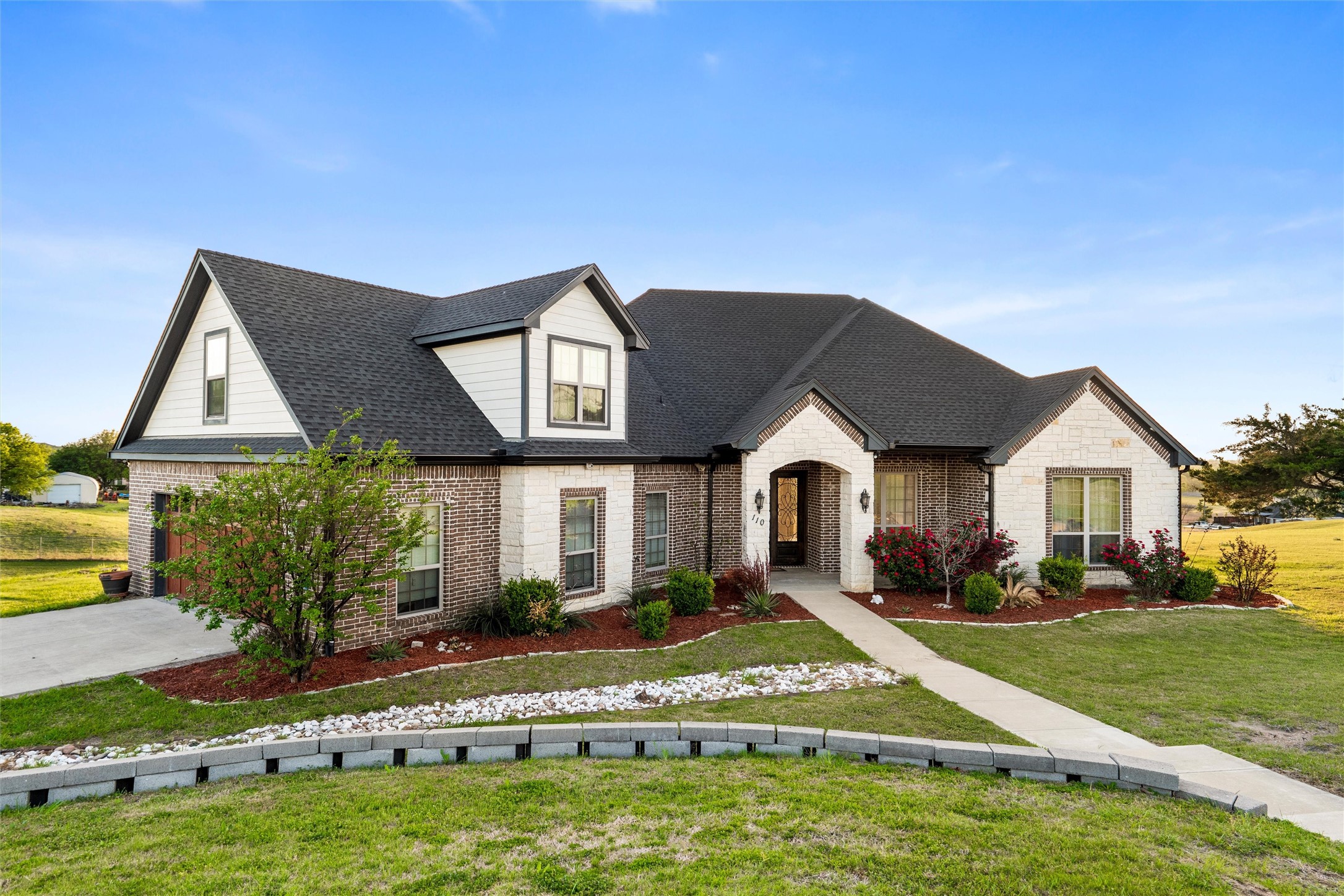 110 Eagles Roost Circle Ennis TX 75119