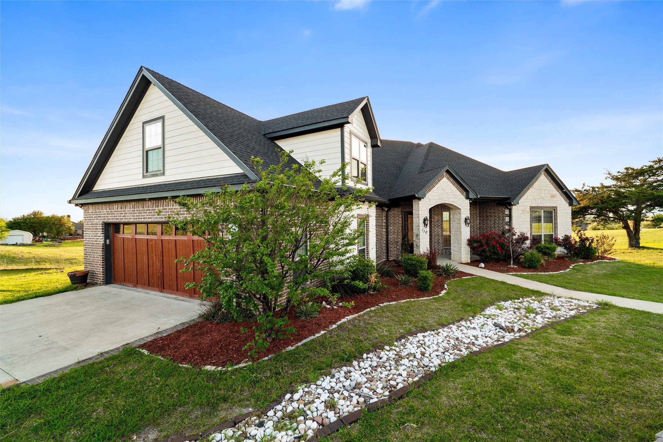 110 Eagles Roost Circle Ennis TX 75119